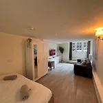 Tulip House Luxury - Location - Rijksmuseum - Leidseplein 120 M2 Private With Kitchen Apartment Amsterdam